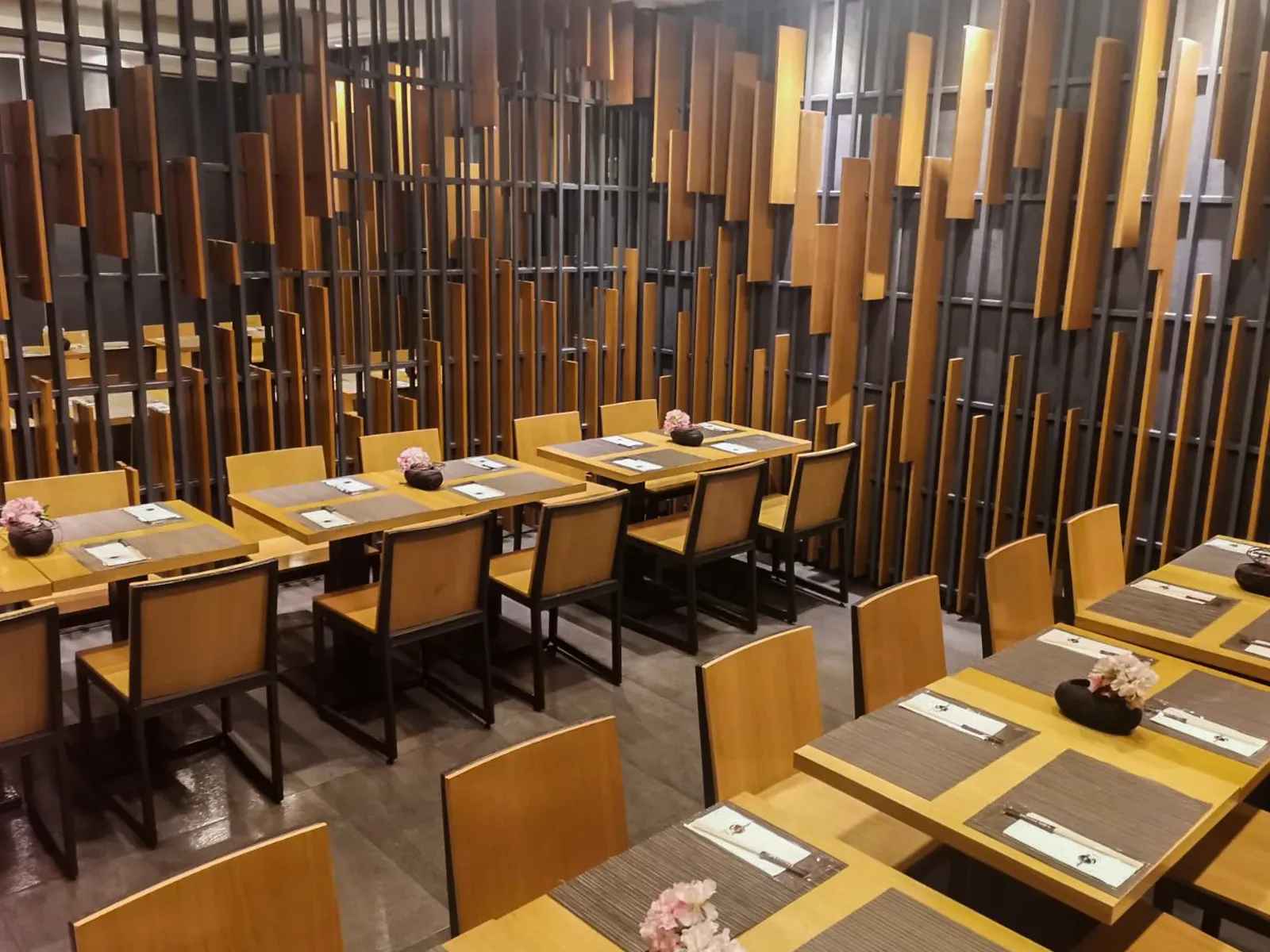 Minami Saki By Astoria